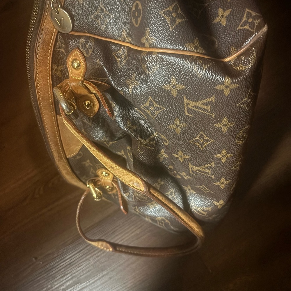 Authentic Louis Vuitton Tivoli GM Brown - Picture 16 of 16